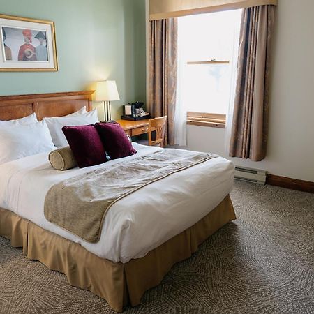 Hotel Тадуссак Екстер'єр фото