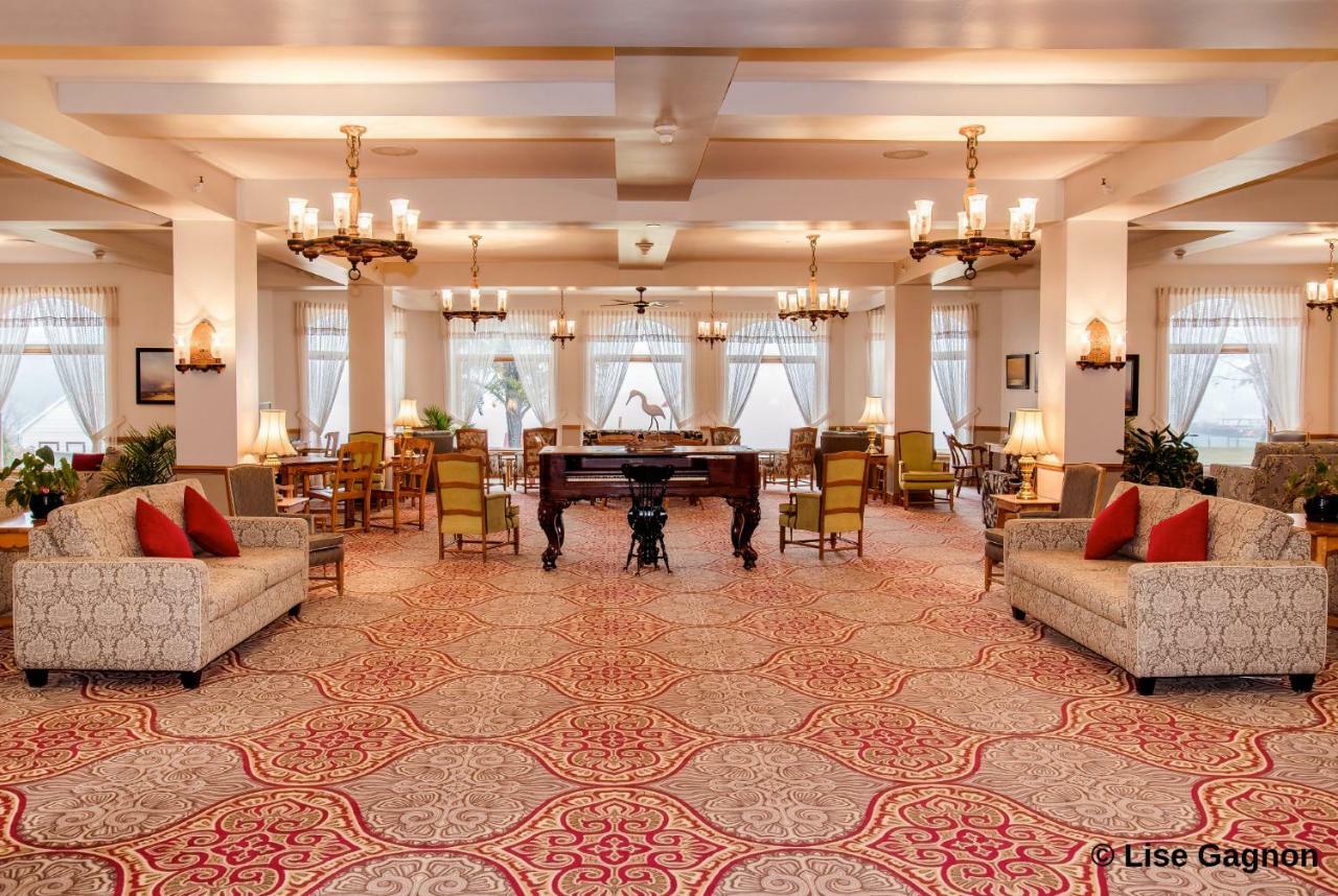 Hotel Тадуссак Екстер'єр фото